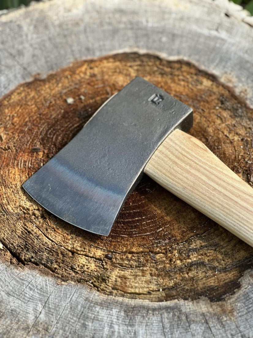 Boy’s Axe; 28 in. 2.25 lbs. Curved Wooden Handle